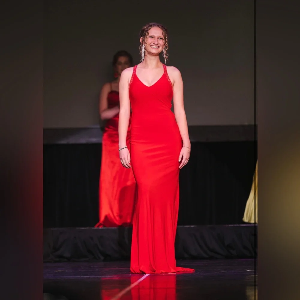 Pageant / Prom Dress - Picture 1 of 3